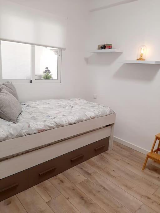 Confortable Apartamento En Elche Bagian luar foto